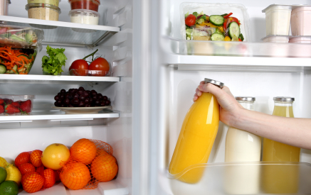 store fruit juice in fridge