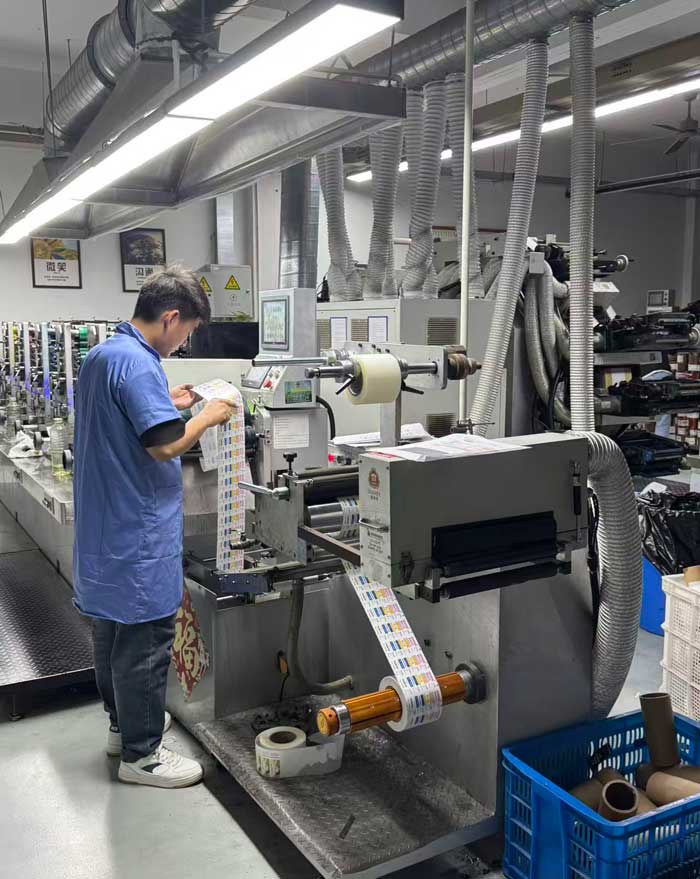 AGICO workers is making beverage labels