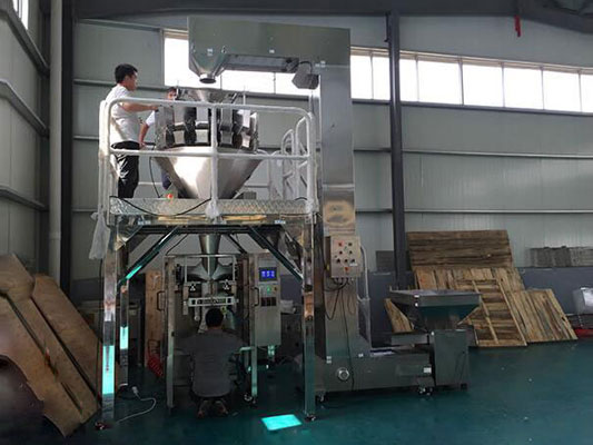 Packaging machine of banana chips production line