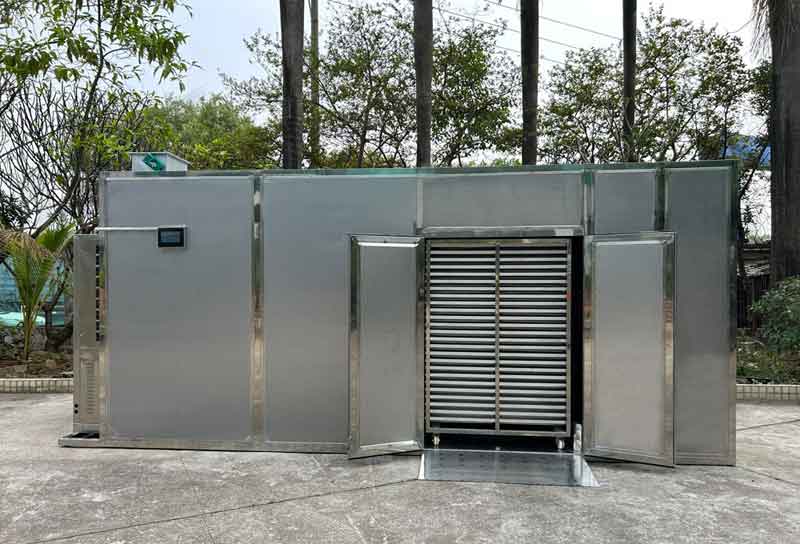 Common commercial food dehydrator