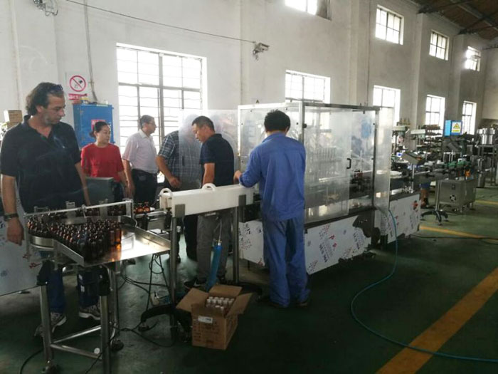 Customers visit our factory