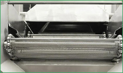 Double mesh belt of chip fryer