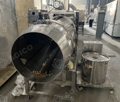 Potato chips flavoring or seasoning machine