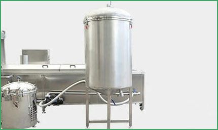 Chip fryer oil storage tank