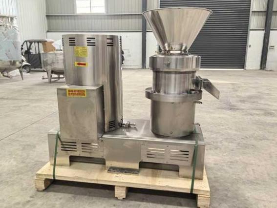 peanut butter making machine in the factory