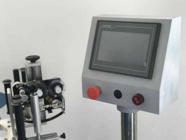 Touch screen for labeling machine