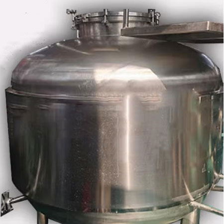 vacuum oil tank